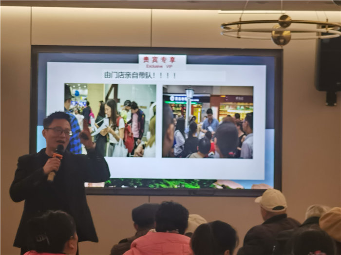 綿陽(yáng)中旅假日旅行社舉行年會(huì)推薦線路發(fā)布會(huì)